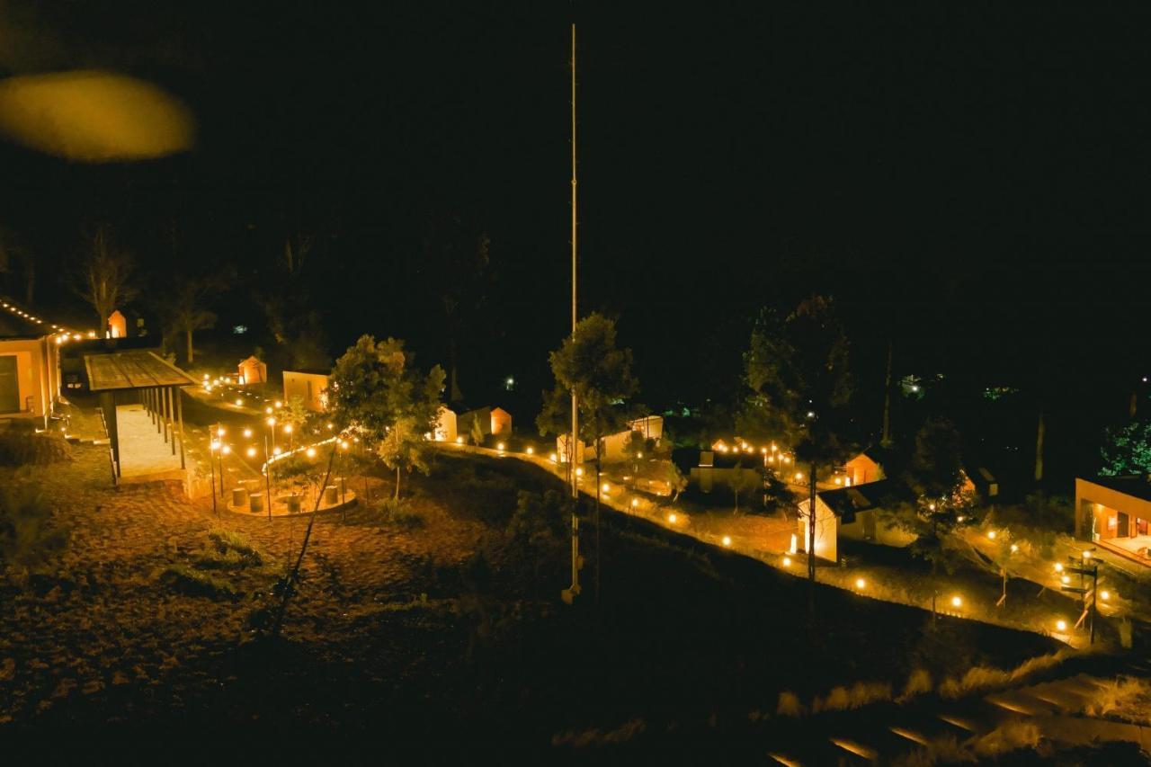 Bobocabin Gunung Mas, Puncak Tagalbato Exterior foto