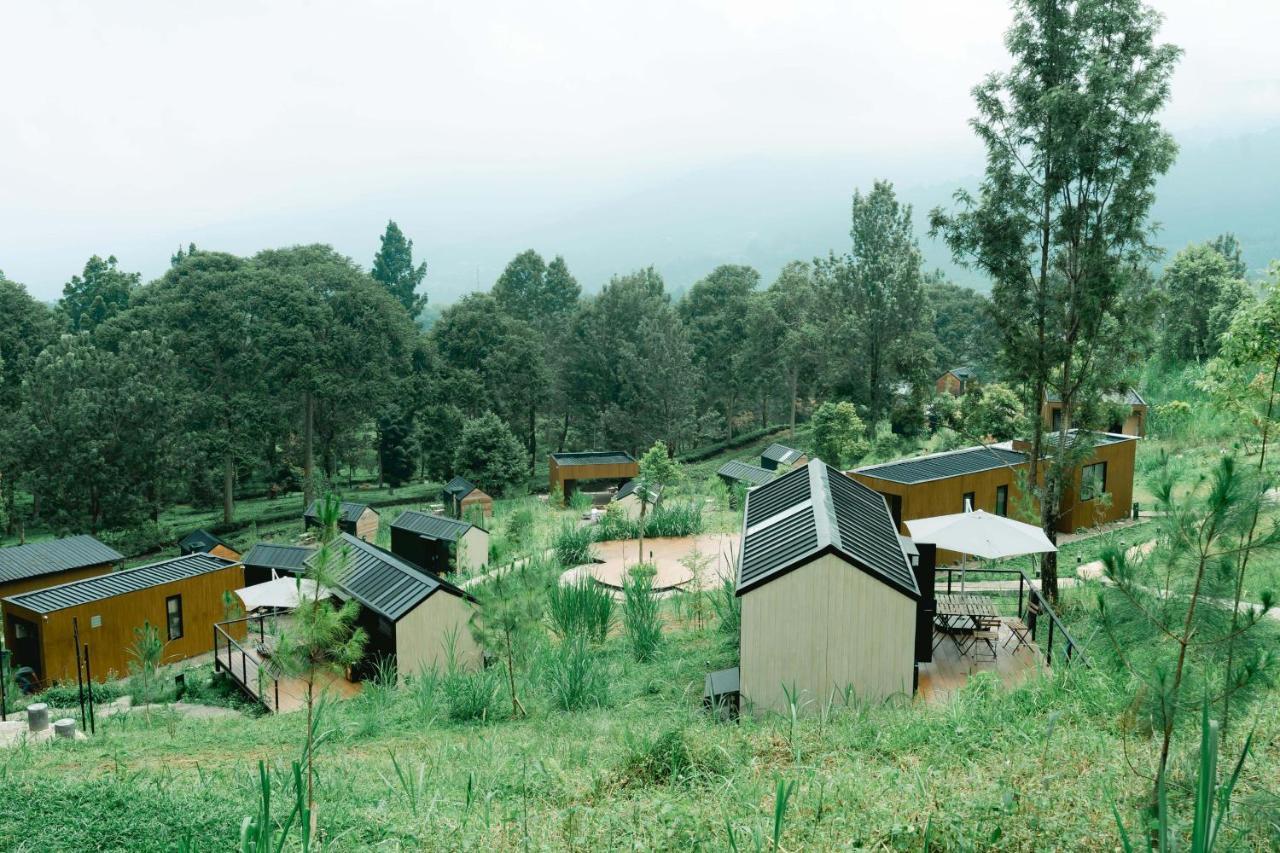Bobocabin Gunung Mas, Puncak Tagalbato Exterior foto
